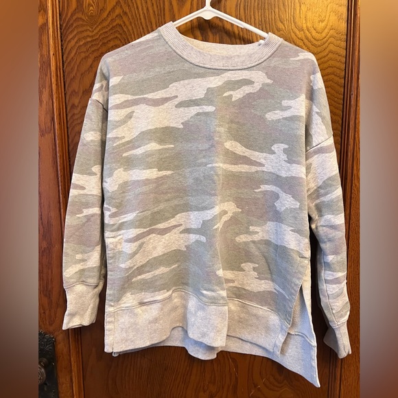 Aerie Camo Legging-Friendly Sweatshirt - Picture 1 of 4